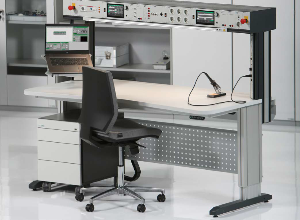 HERA Innovative PROFI workstations in ESD design 1 Profi C-LIFT ESD munkaasztal katalógusoldal – műszaki adatokkal, magasságállítási funkcióval és ipari felhasználásra tervezett kialakítással